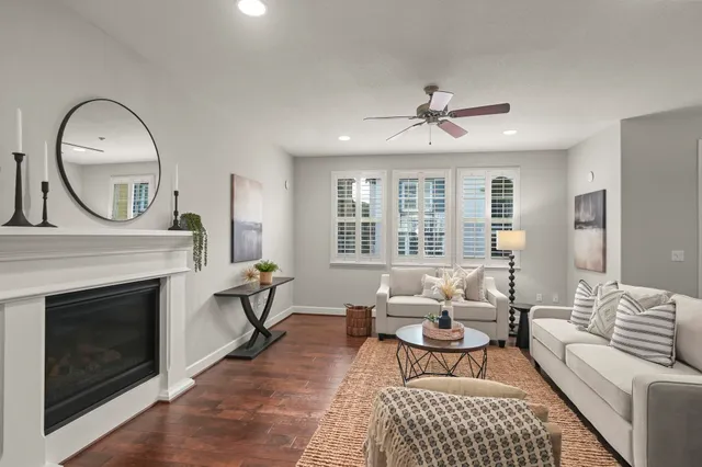 $949,888 | 557 Selby Lane, Unit 3, Livermore, CA 94551