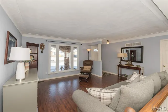 $310,000 | 14 South Joyce Ellen Way, St. Peters, MO 63376