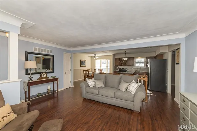 $310,000 | 14 South Joyce Ellen Way, St. Peters, MO 63376