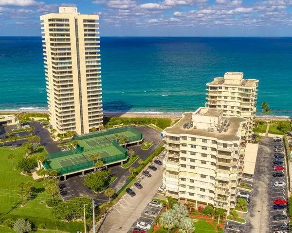 $425,000 | 5480 North Ocean Drive, Unit B1A, Singer Island, FL 33404
