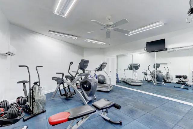 $425,000 | 5480 North Ocean Drive, Unit B1A, Singer Island, FL 33404