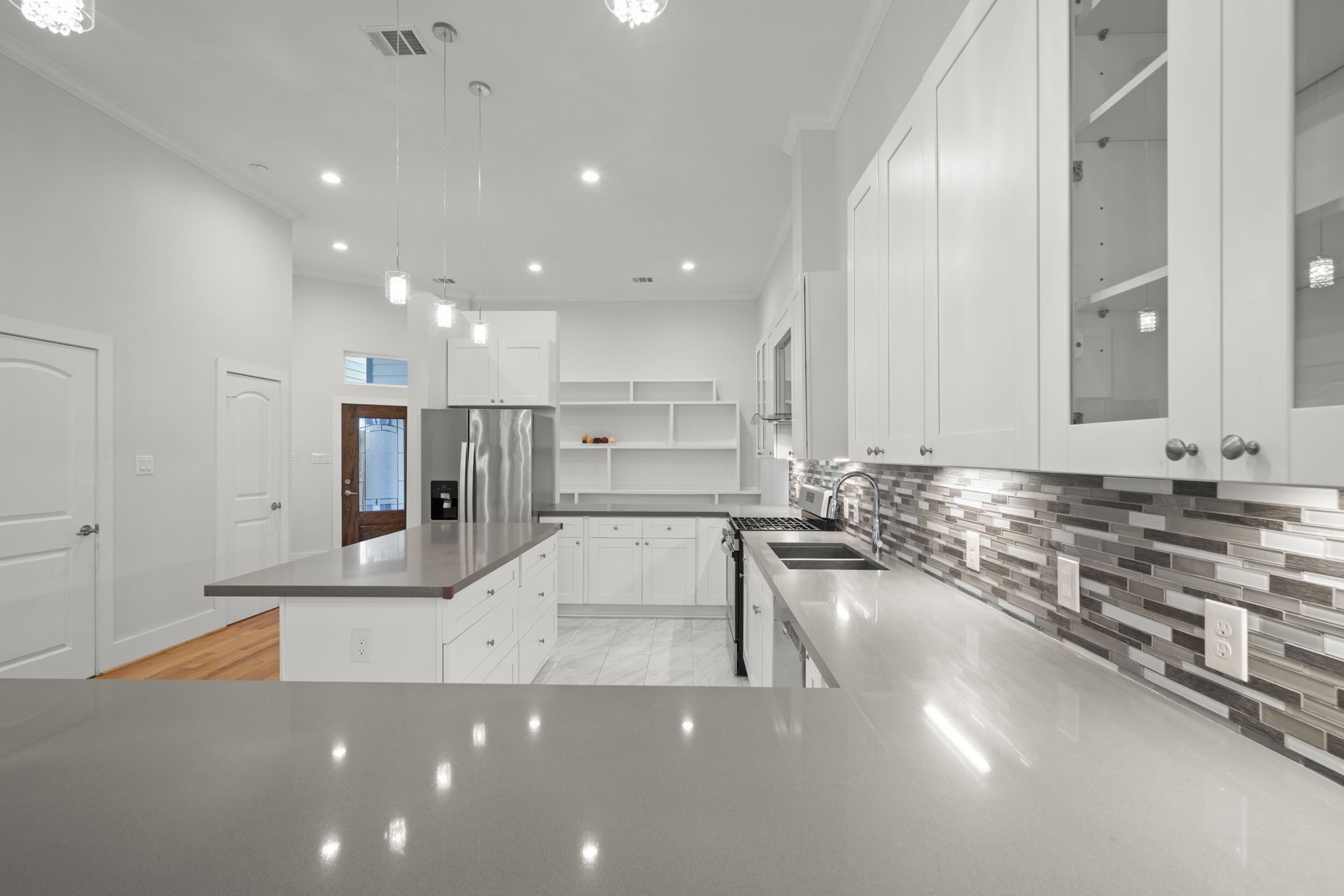 206 Burr Street, Unit A Houston, TX 77011 - Photo 12 of 46
