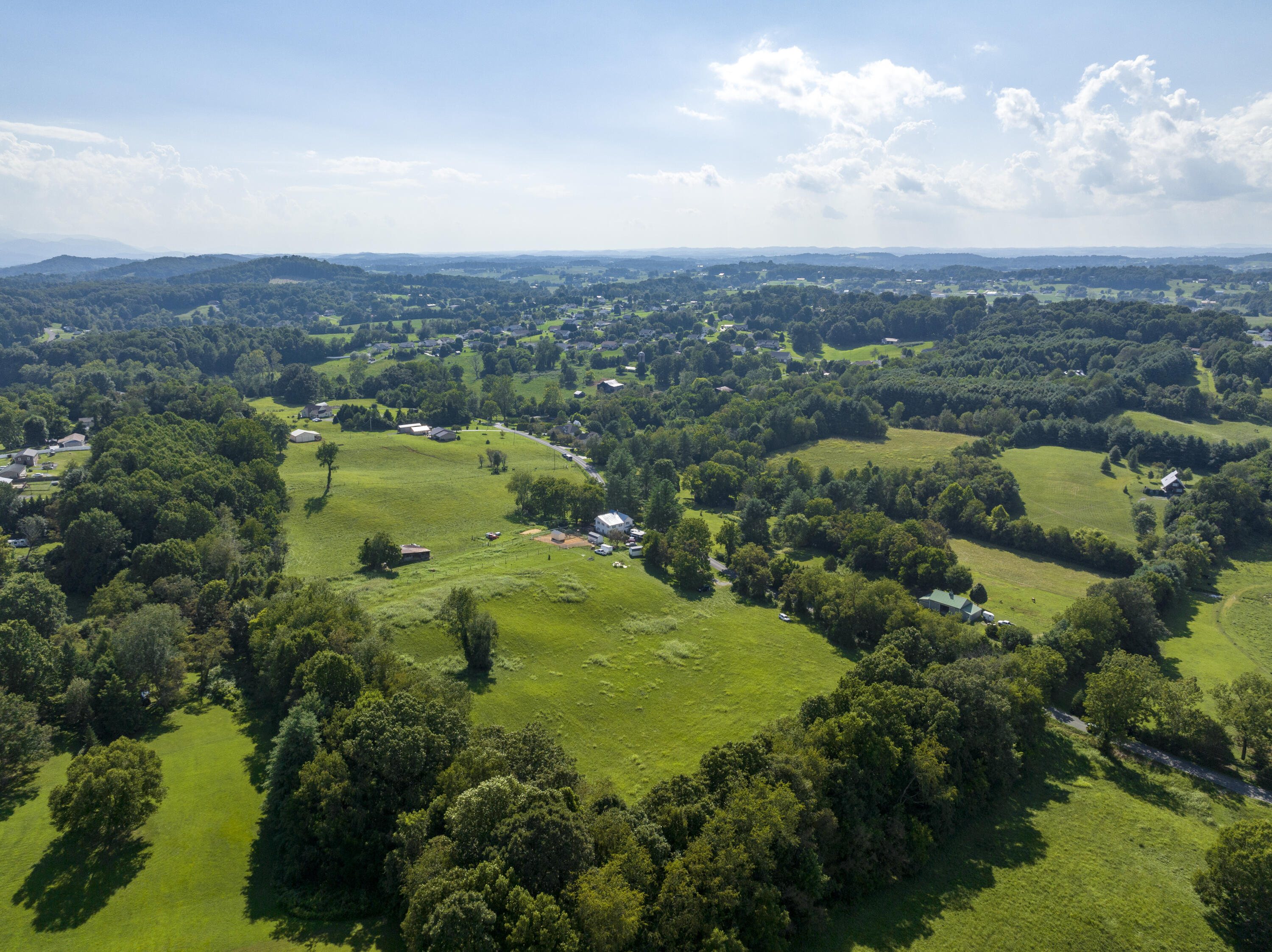 281 County Farm Road Jonesborough, TN 37659 - Photo 14 of 23 46613380-C884-4336-ACA6-94A7965D4D6E