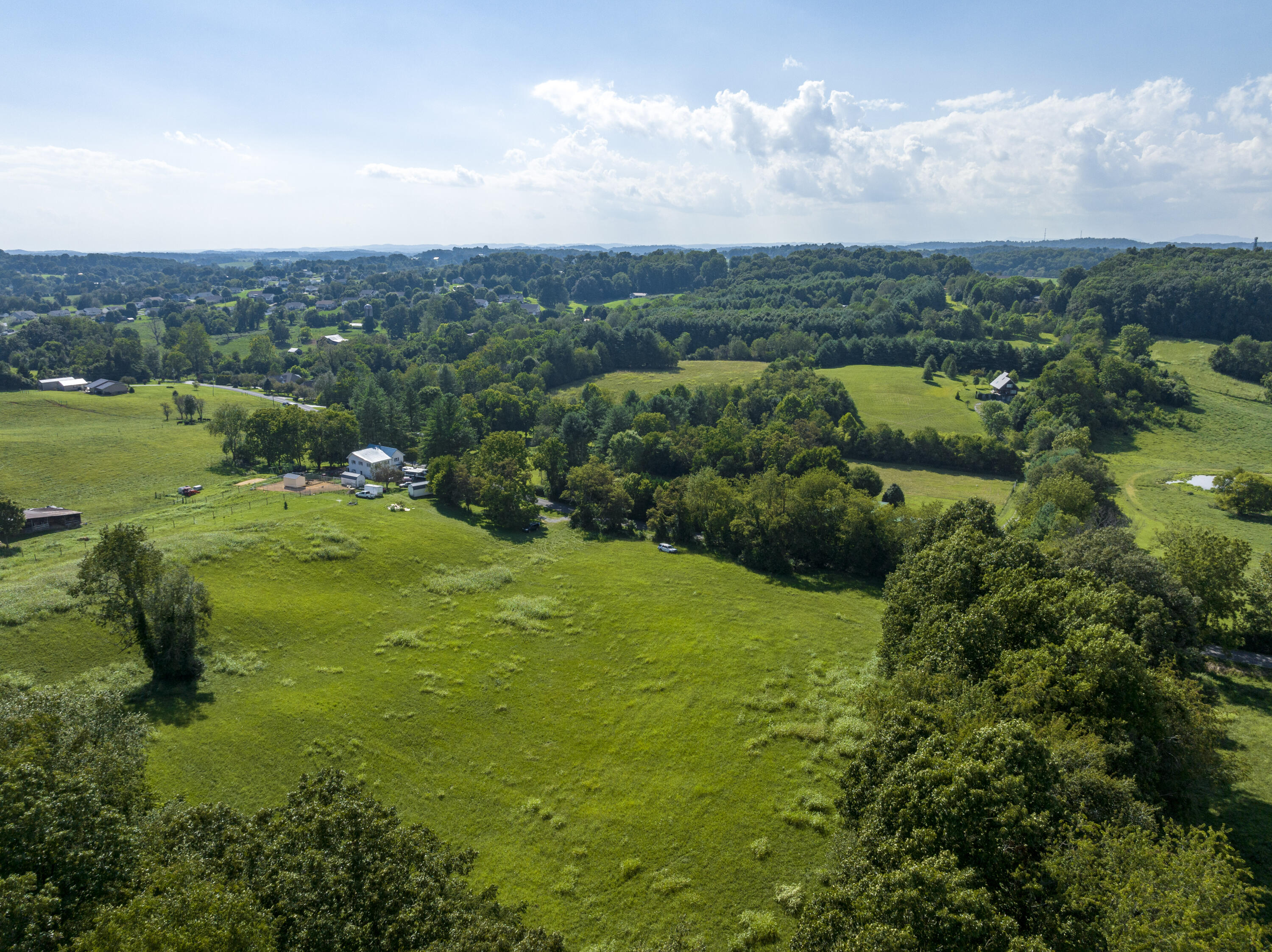 281 County Farm Road Jonesborough, TN 37659 - Photo 6 of 23 D28DE8E5-99C6-492E-8BE6-3307B1E476A4