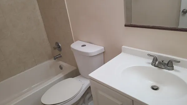 $2,100 | 1803 Wharf Lane, Greenacres, FL 33463