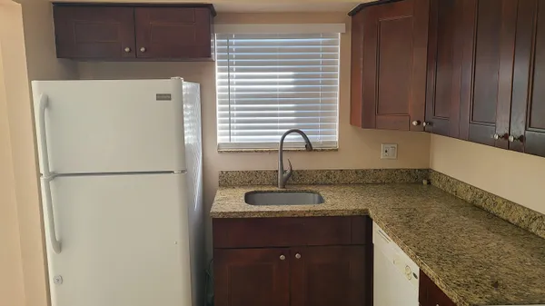 $2,100 | 1803 Wharf Lane, Greenacres, FL 33463