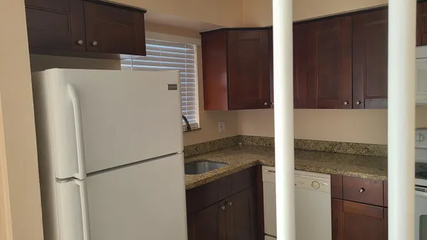 $2,100 | 1803 Wharf Lane, Greenacres, FL 33463