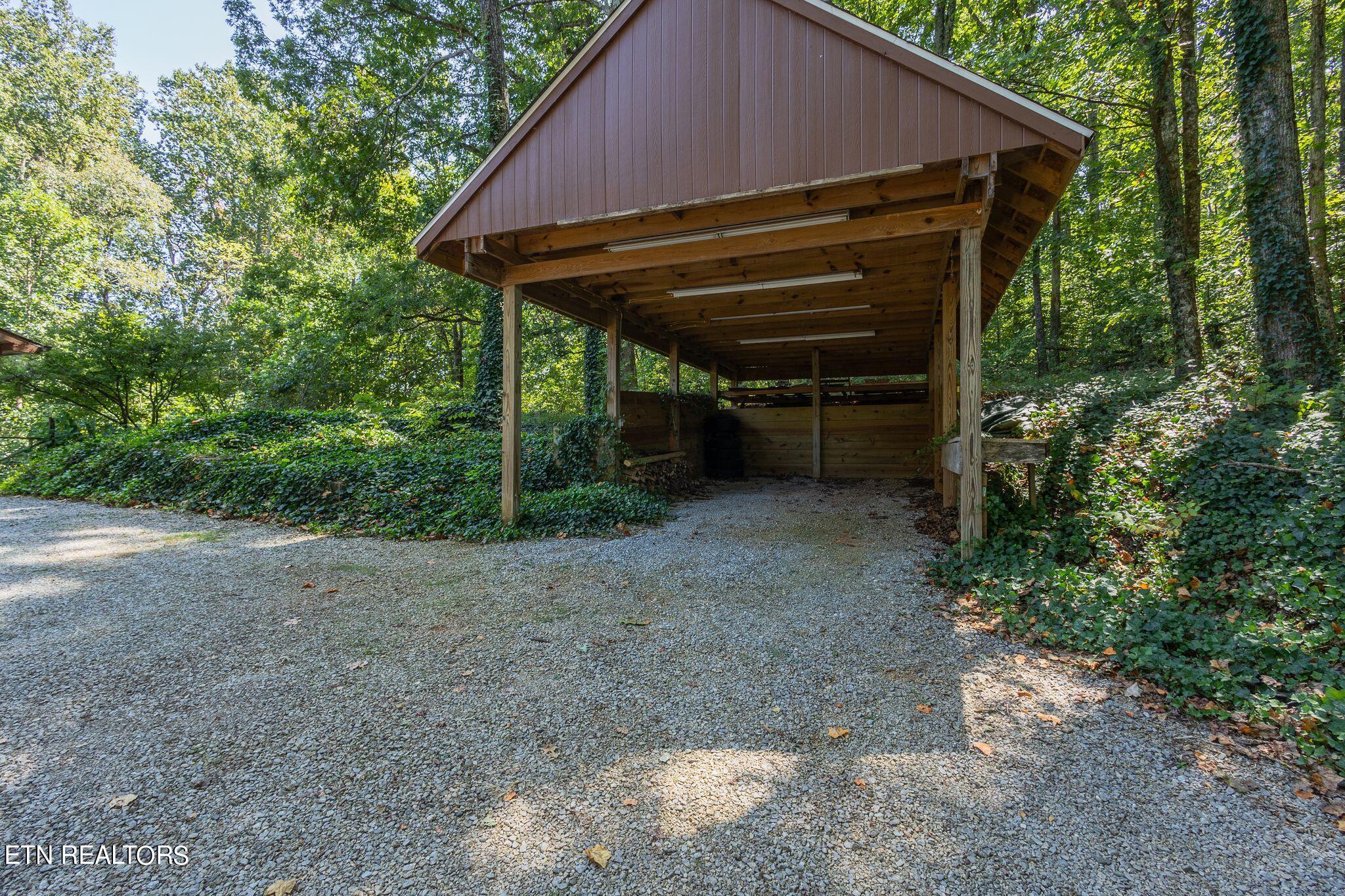 704 Bruner Road Strawberry Plains, TN 37871 - Photo 10 of 52 wj2409101-1008