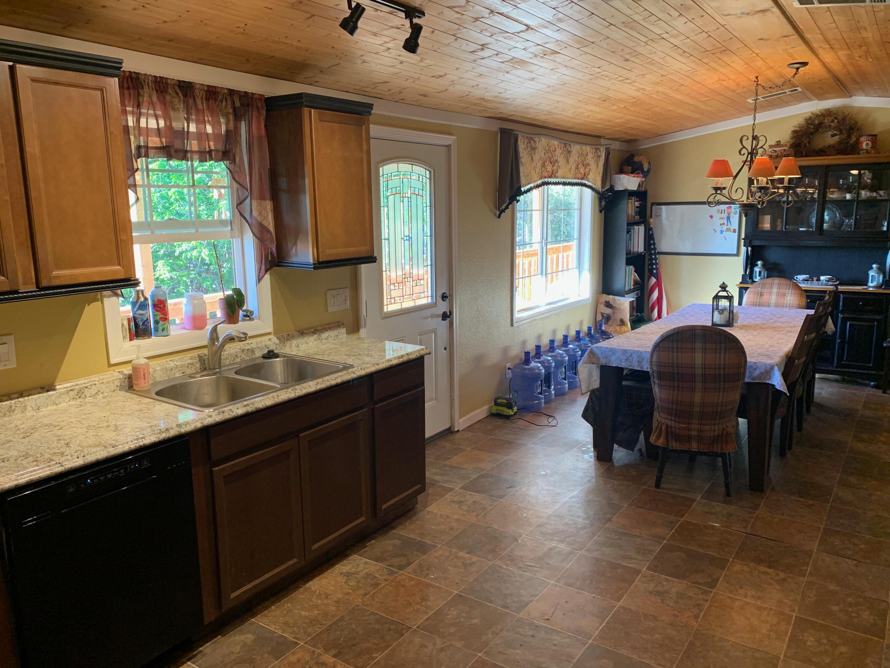44251 Balch Park Road Springville, CA 93265 - Photo 25 of 27 22 - x96AACA