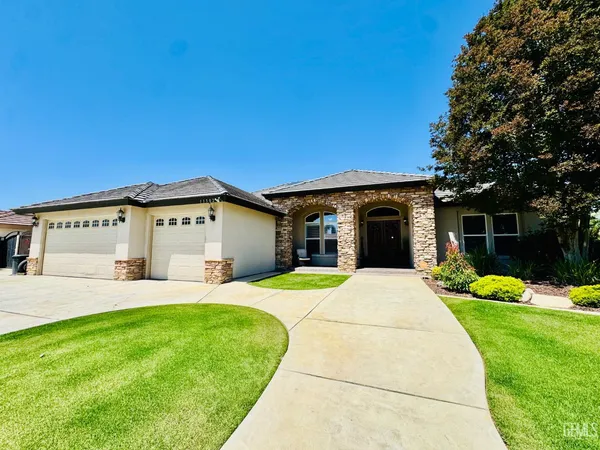 $650,000 | Undisclosed Address, Bakersfield, CA 93312