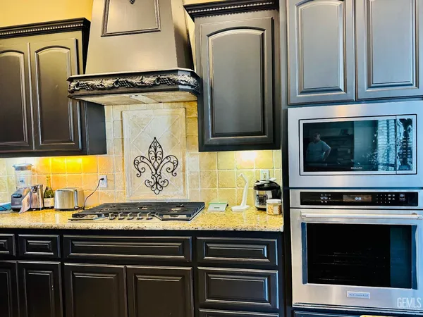 $650,000 | Undisclosed Address, Bakersfield, CA 93312