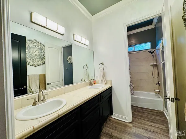 $650,000 | Undisclosed Address, Bakersfield, CA 93312
