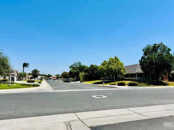 $650,000 | Undisclosed Address, Bakersfield, CA 93312