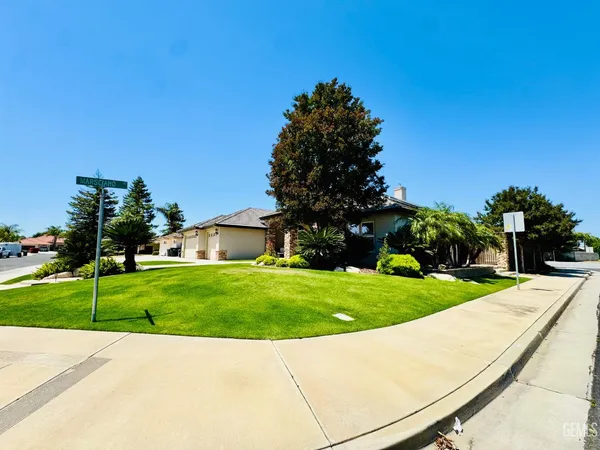 $650,000 | Undisclosed Address, Bakersfield, CA 93312