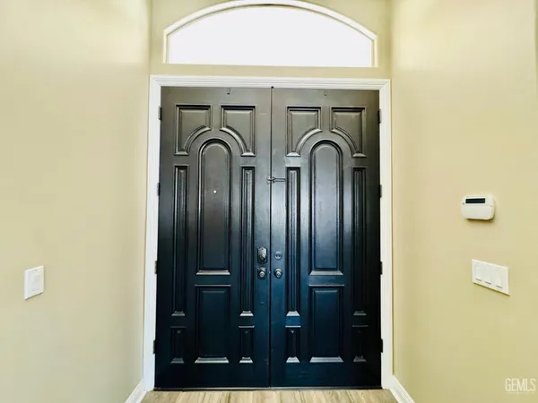 $650,000 | Undisclosed Address, Bakersfield, CA 93312