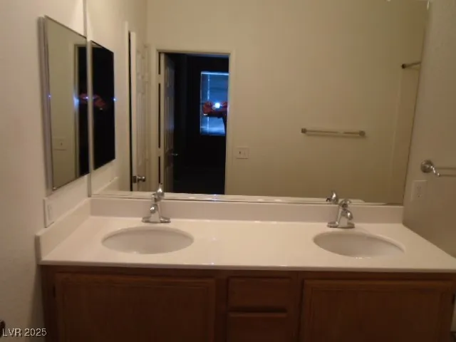 $1,576 | 3913 Sweet Pine Street, Unit 101, Las Vegas, NV 89108