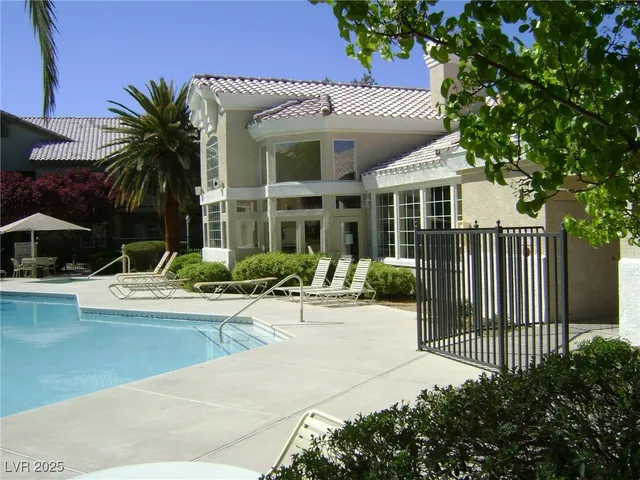 $1,576 | 3913 Sweet Pine Street, Unit 101, Las Vegas, NV 89108