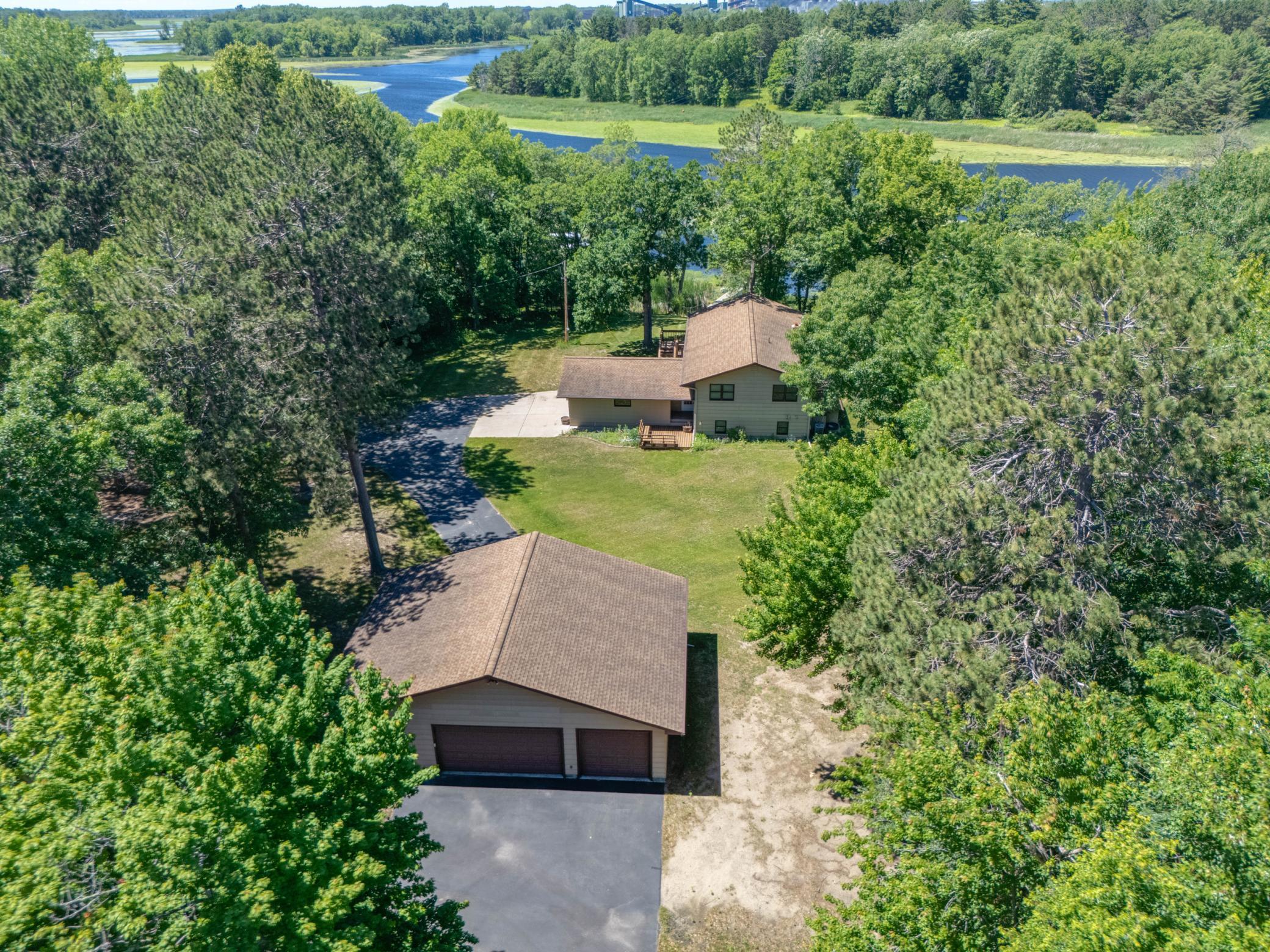 36830 Indian Point Road Cohasset, MN 55721 - Photo 2 of 37