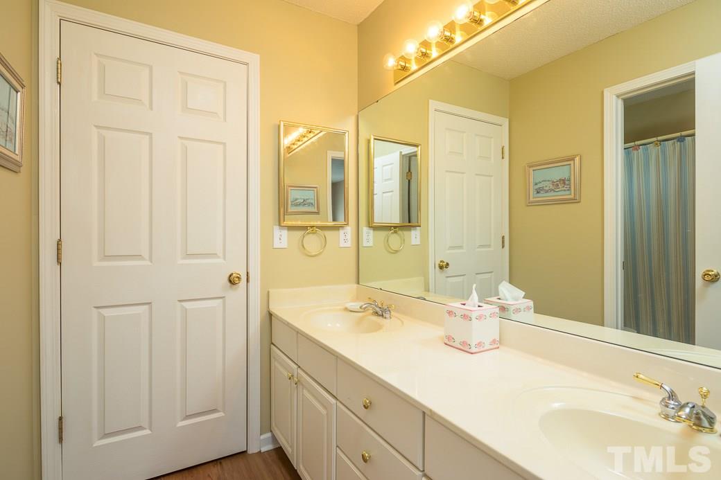 9020 Breeland Way Raleigh, NC 27613 - Photo 17 of 25
