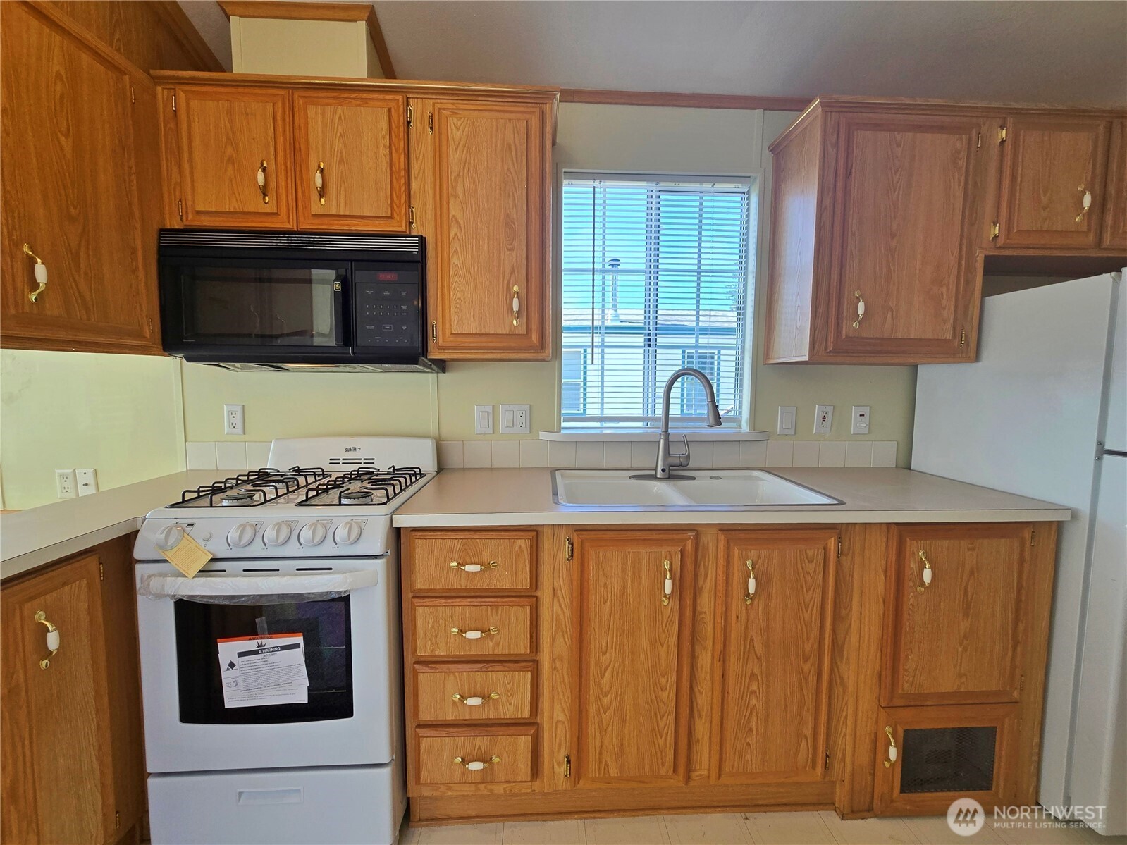 200021 Highway 101, Unit 33 Beaver, WA 98305 - Photo 4 of 15