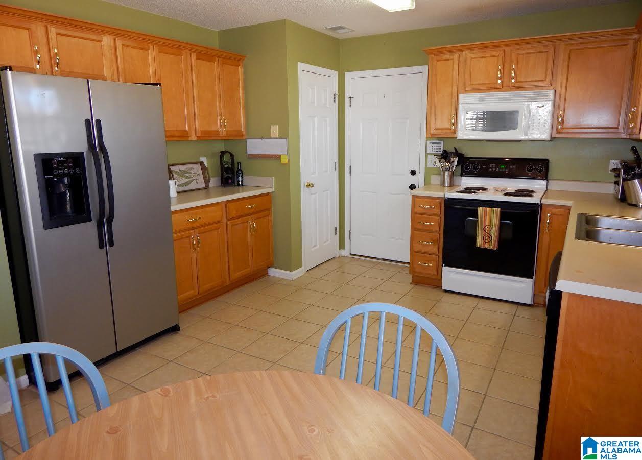 463 Cedar Grove Lane Alabaster, AL 35114 - Photo 4 of 14