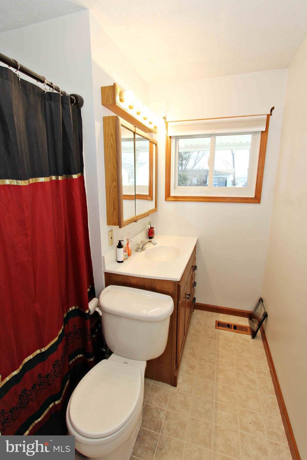 2416 Manor Road York, PA 17408 - Photo 18 of 23