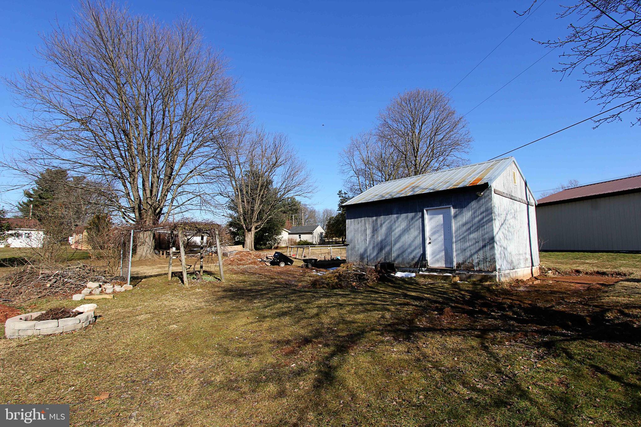 2416 Manor Road York, PA 17408 - Photo 4 of 23