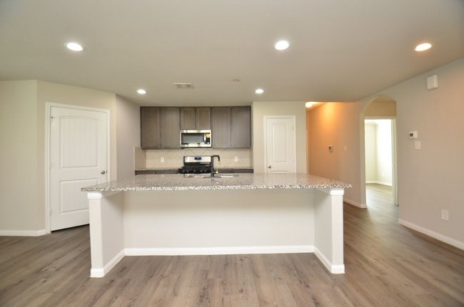 5626 Brooklyn Rose Drive Rosharon, TX 77583 - Photo 18 of 50 Gallery Image 18