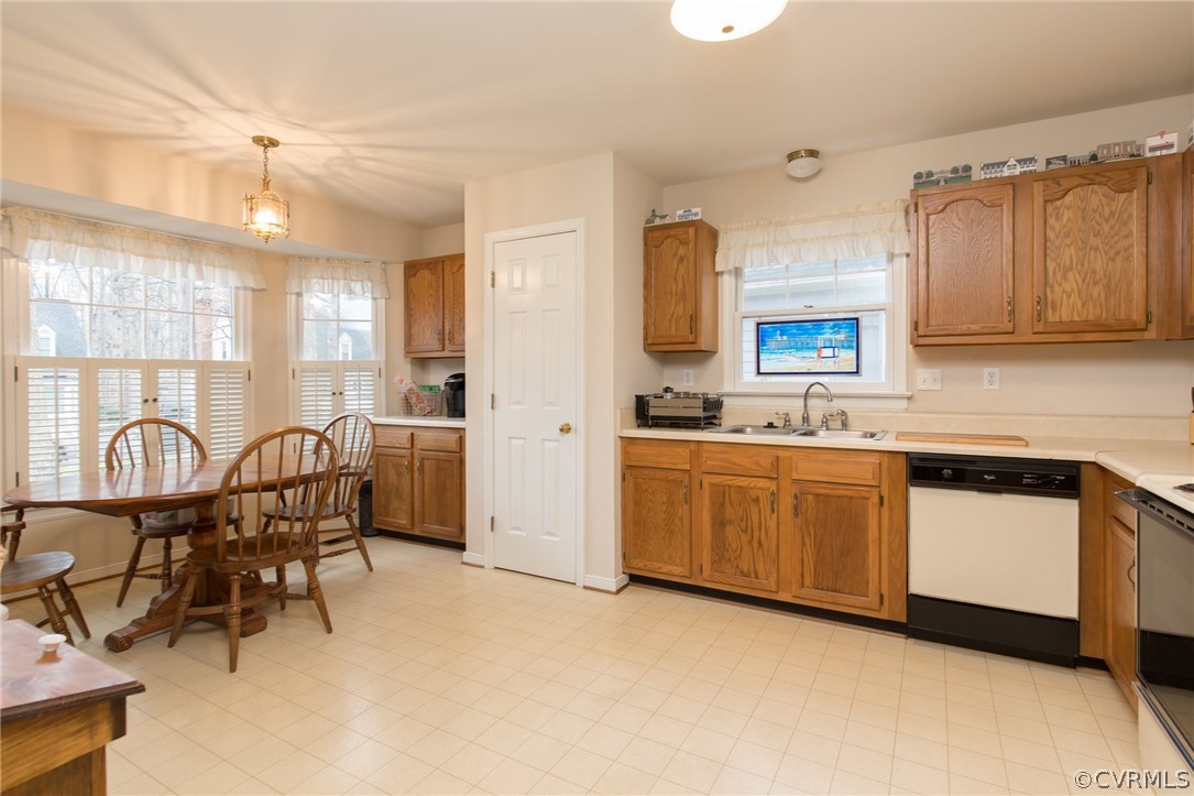 5515 Chatmoss Road Midlothian, VA 23112 - Photo 8 of 21 Gallery Image 8