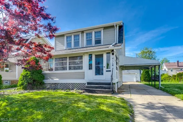 $165,000 | 435 Selden Avenue, Akron, OH 44301