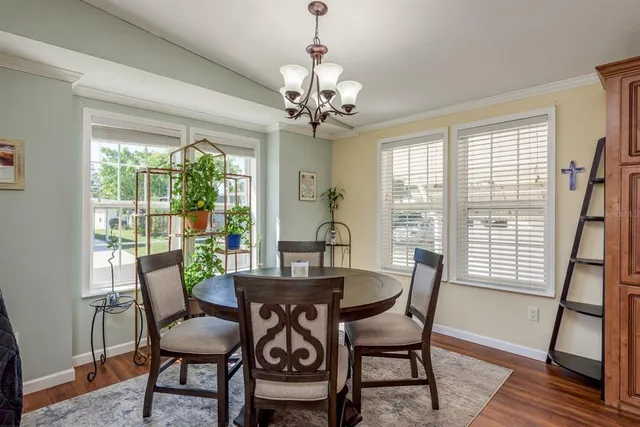 a view of livingroom with furniture and entryway
