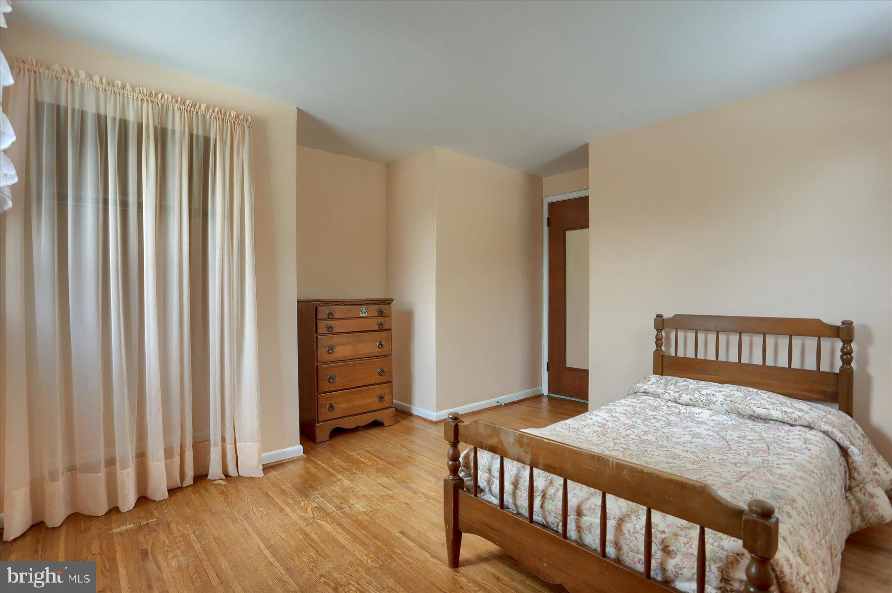 608 Marshall Road Brookhaven, PA 19015 - Photo 13 of 18 Upstairs Bedroom - 3