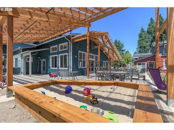 $497,900 | 172 Oakleigh Lane, Unit 513, Eugene, OR 97404