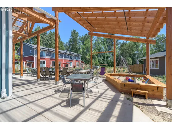 $497,900 | 172 Oakleigh Lane, Unit 513, Eugene, OR 97404