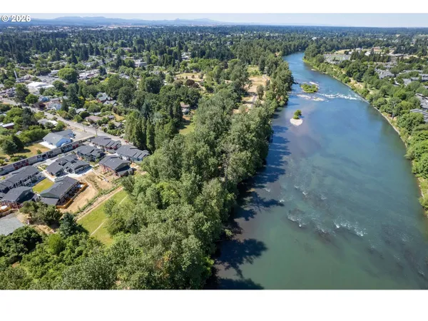 $497,900 | 172 Oakleigh Lane, Unit 513, Eugene, OR 97404