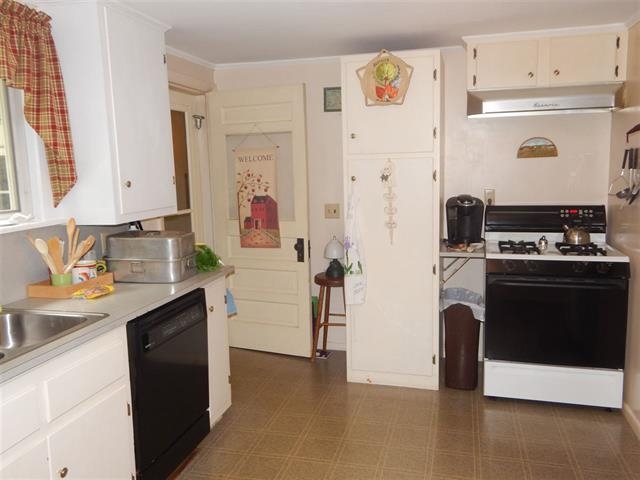156 Tenney Hill Road Windsor, VT 05089 - Photo 3 of 15