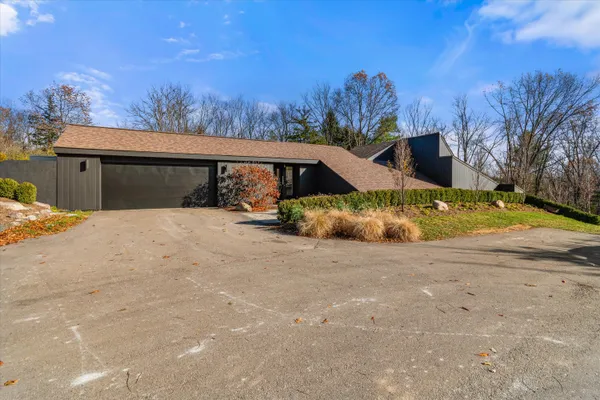 $5,500 | 3936 Holden Drive, Ann Arbor, MI 48103