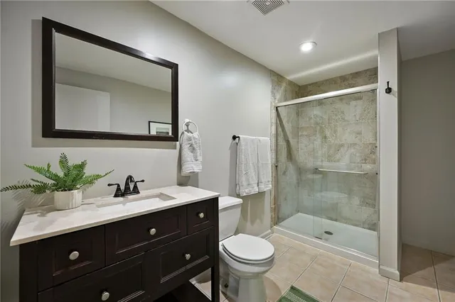 $799,000 | 12410 Cherry Street, Kansas City, MO 64145