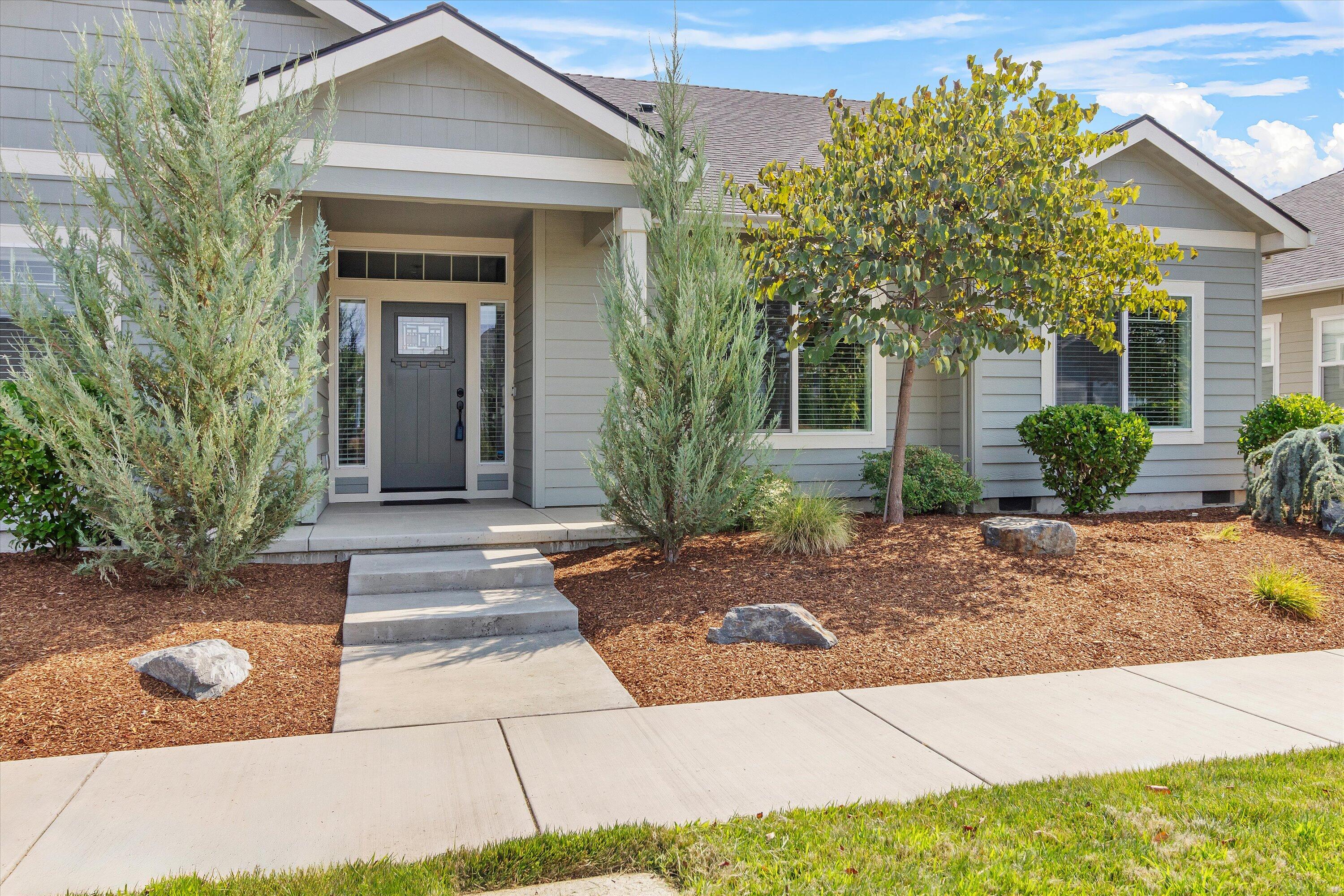 413 Stone Pointe Drive Central Point, OR 97502 - Photo 3 of 34 03-413 Sand Pointe Dr-3