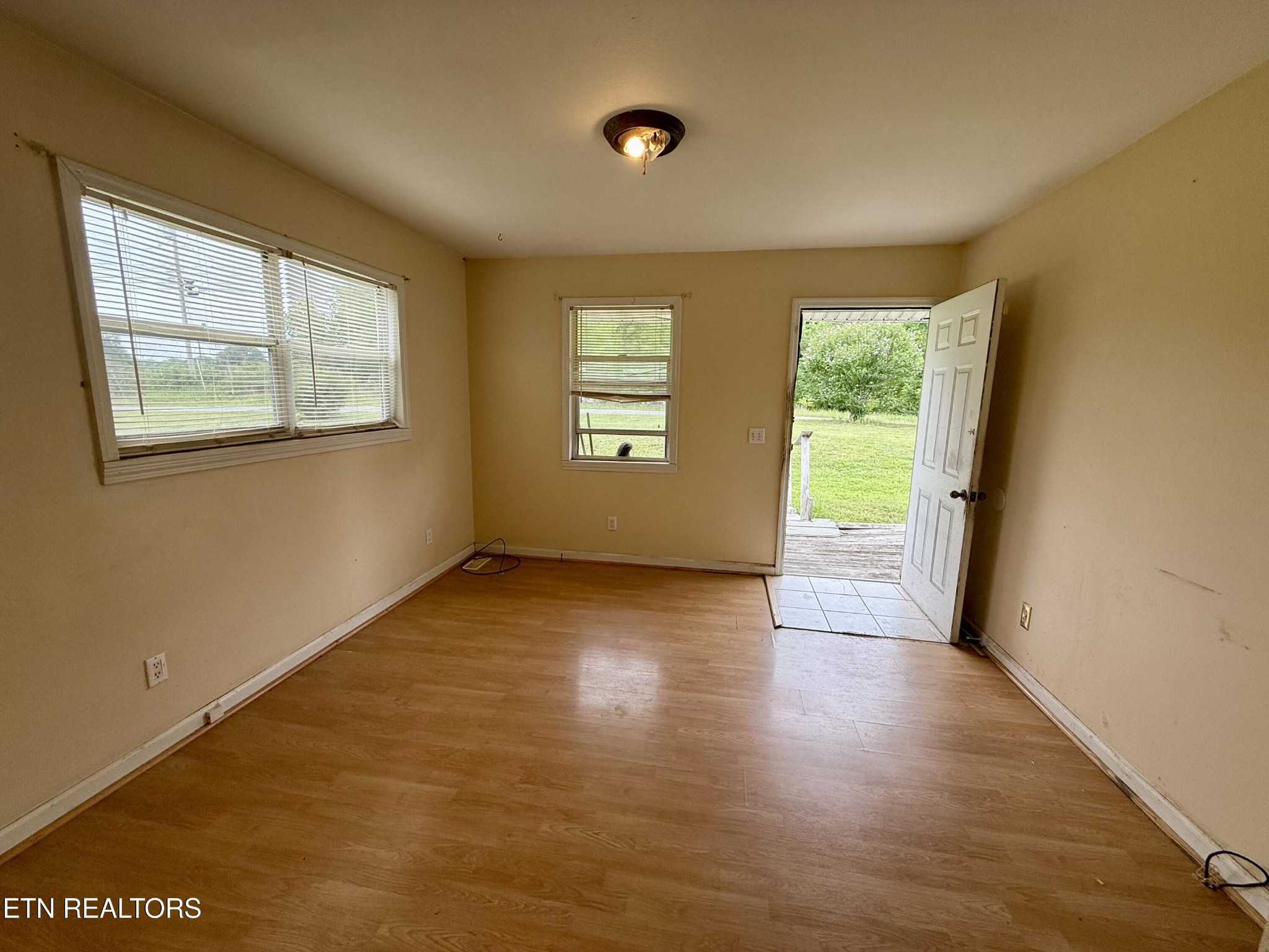 411 Hubert Conley Road Crossville, TN 38571 - Photo 6 of 24 Gallery Image 6