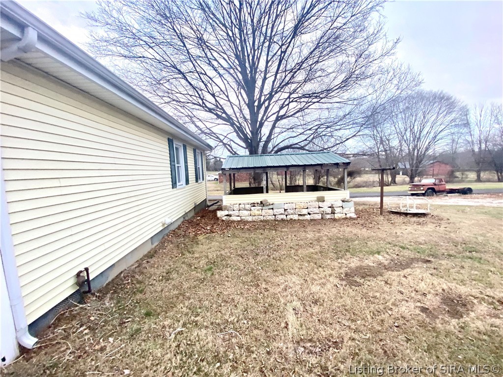 3712 Caney Road Henryville, IN 47126 - Photo 5 of 45