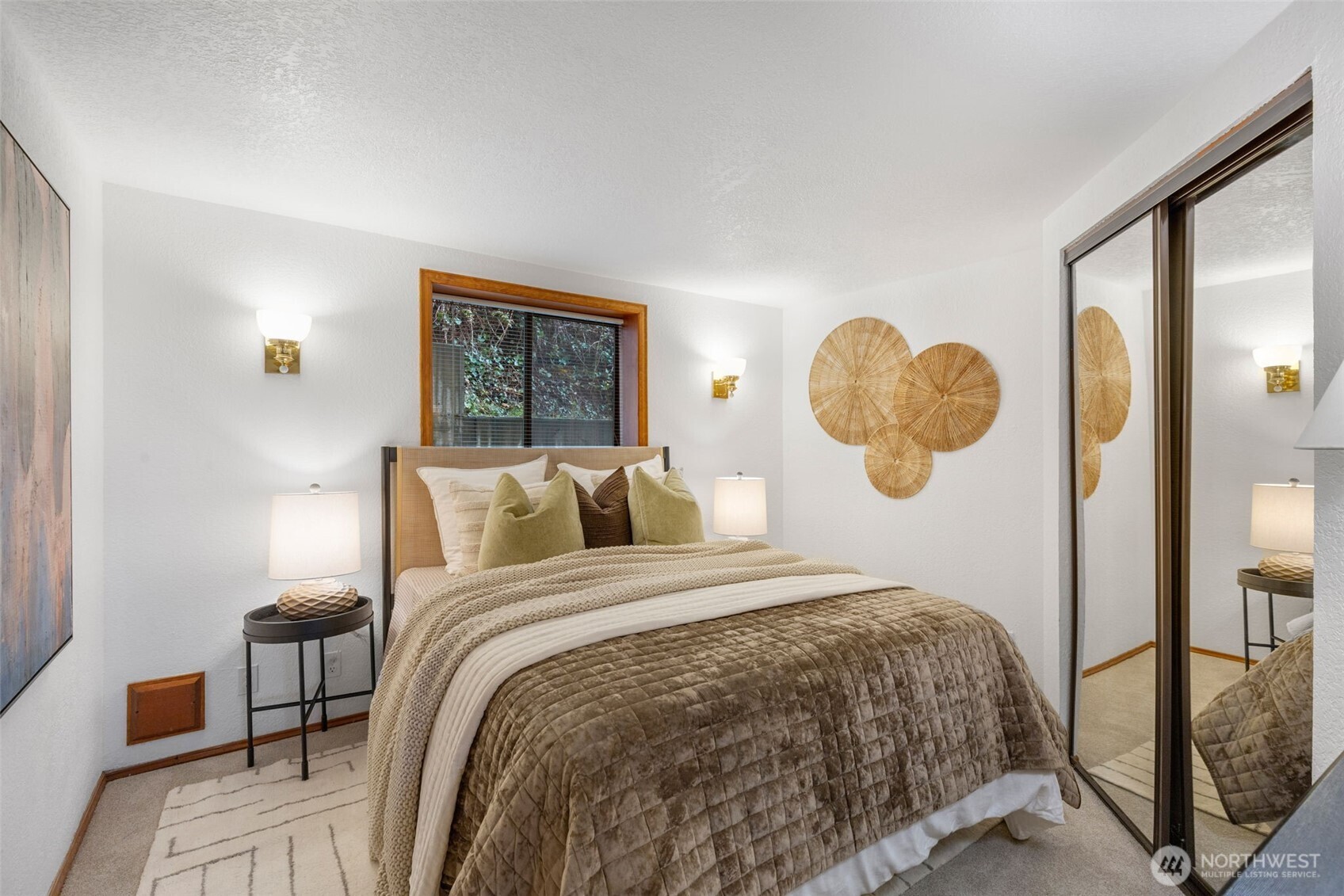 5305 Southwest Shore Place Seattle, WA 98136 - Photo 27 of 40 Gallery Image 27