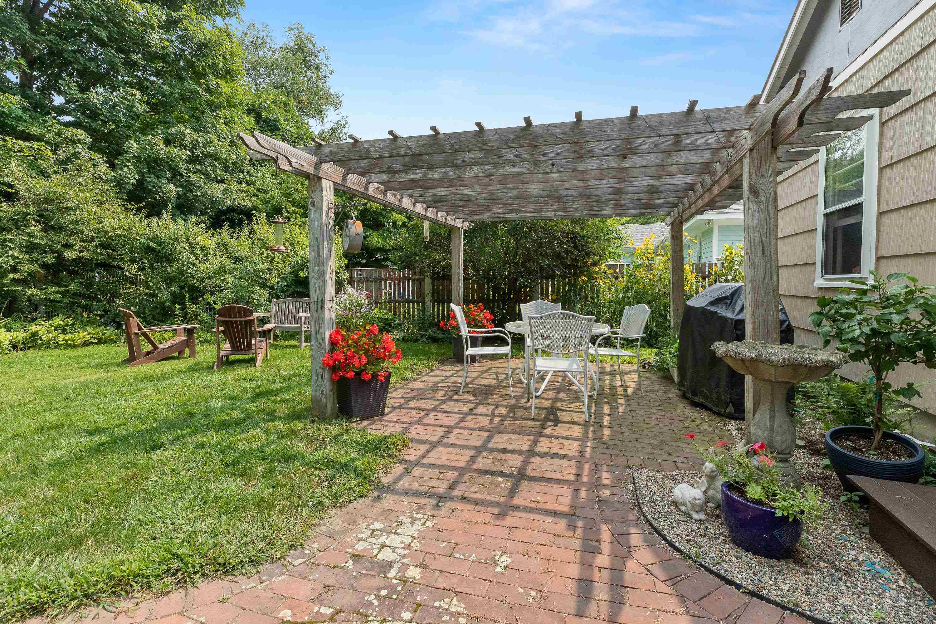 118 High Street Exeter, NH 03833 - Photo 20 of 35 Gallery Image 20