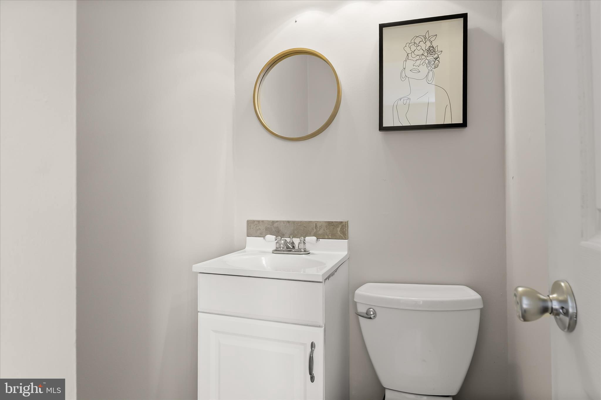 5663 Chelwynd Road Baltimore, MD 21227 - Photo 22 of 44 Primary Bath