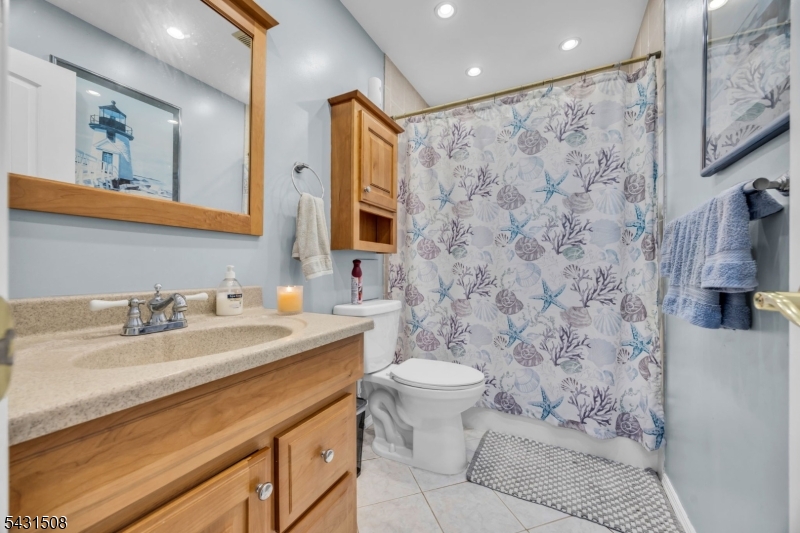 1038 Centre Street Raritan, NJ 08869 - Photo 20 of 30