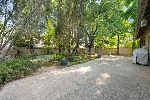 $649,000 | 8958 Sunset Avenue, Fair Oaks, CA 95628