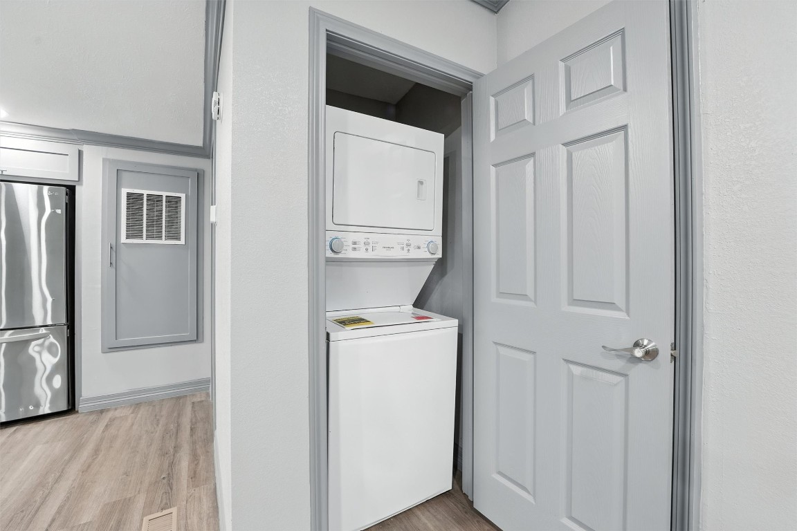 110 Robin Street Shepherd, TX 77371 - Photo 14 of 23 a utility room with dryer and washer