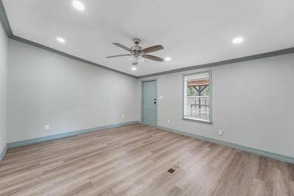 $215,000 | 110 Robin Street, Shepherd, TX 77371