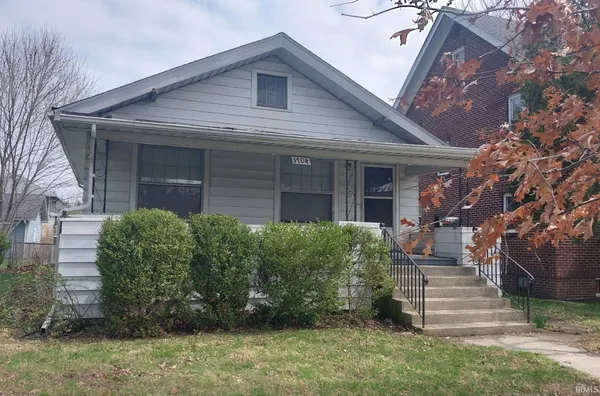 $1,200 | 1704 California Avenue, Fort Wayne, IN 46805