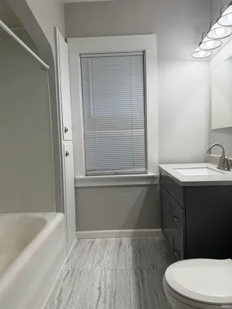 $1,200 | 1704 California Avenue, Fort Wayne, IN 46805